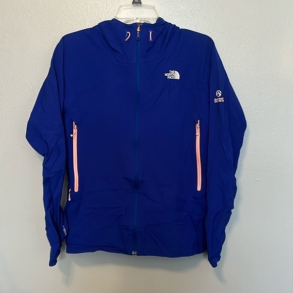 The North Face HyVent 2.5L Summit Series, Royal Blue/Pink Women’s Size medium - Picture 2 of 12